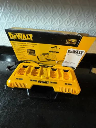 Carregador Dewalt 4 encaixe