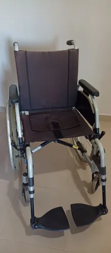 Cadeira de rodas adulto