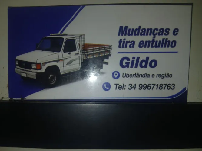 Mudança. Tira entulhos