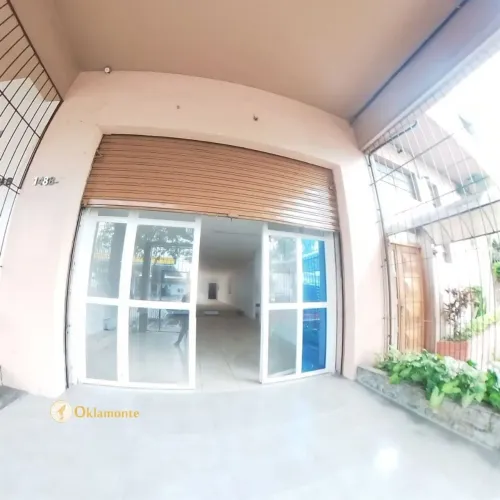 Casa com 1 Quarto(s) e 2 banheiro(s) para Alugar, 343 m² por R$ 3360 / Mês