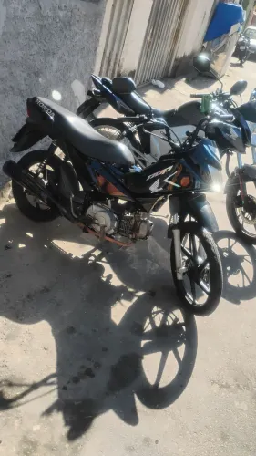 Pop 110 muito nova