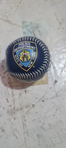 Bola de baseball Policia de New York