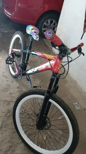 Bicicleta aro 26 qualificada marcar GTS PREDADOR
