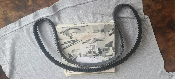 CORREIA  DENTADA  VW JETA..  06B 109 119A 