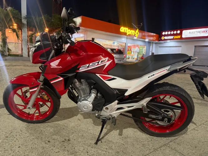 Honda CB Twister/flexone 250cc 2019