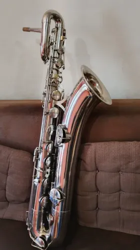 Sax Barítono Francês! Lá grave ! Vendo ou troco !