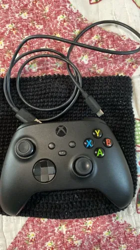 Controle Carbon Black XBOX original, perfeito estado pouco usado