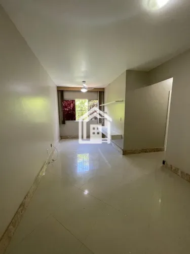 Apartamento 2/4 amplo com vista livre no Condomínio Amazônia, Paralela.