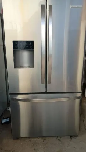 Geladeira Electrolux 2 porta e 1 gavetão parte que faz gelo não funciona 