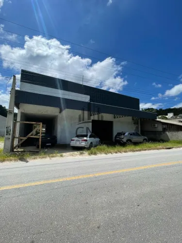 Galpão comercial para locação em Gaspar-SC, Bateias - 1.131,00 m² de área disponível!