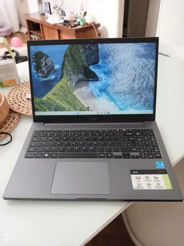 Notebook Samsung Core i3