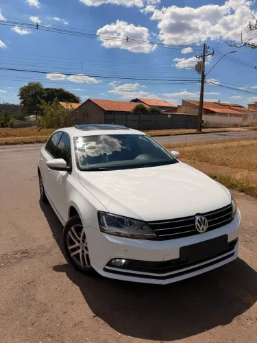 Volkswagen Jetta Comfortline 1.4 TSI 16V 4P Aut. 2017