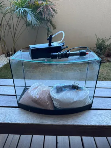 Aquário curvo 19L - Completo