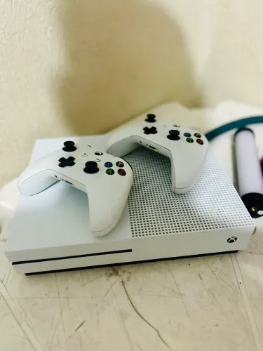 X BOX ONE S