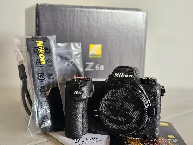Nikon Z6 III - Estado de Nova - Somente 25 k