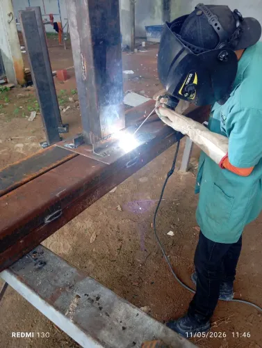 Soldador ou Serralheiro c/ Experiência 