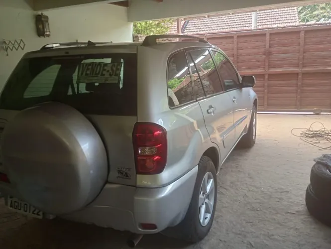 Toyota RAV4 2.0 4X4 16V Aut. 2005