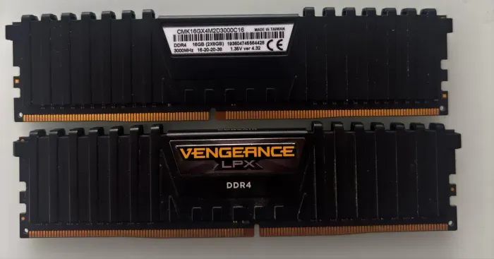 Memoria ram 2x8gb ddr4 corsair vengeance