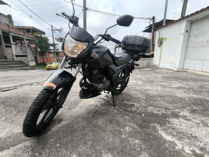Vendo moto de Garagem