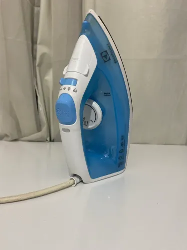 Ferro de passar Electrolux - 127v