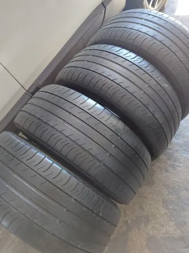 Vendo jogo de pneus aro 18 235/45/18 Ceilândia