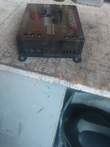 Módulo de som automotivo