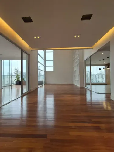Imóvel para venda tem 277 metros quadrados com 4 quartos em Vila Mariana - São Paulo - SP