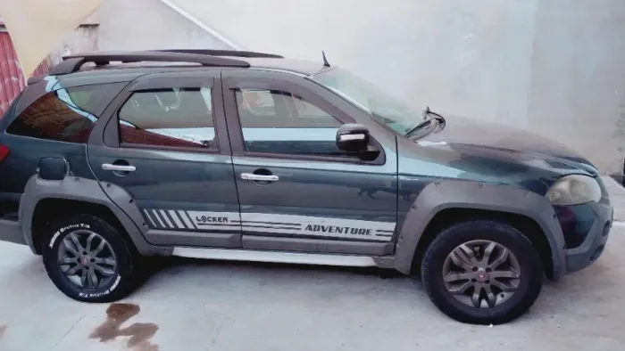 Fiat Palio Weekend Adventure Locker 1.8 Flex 2014