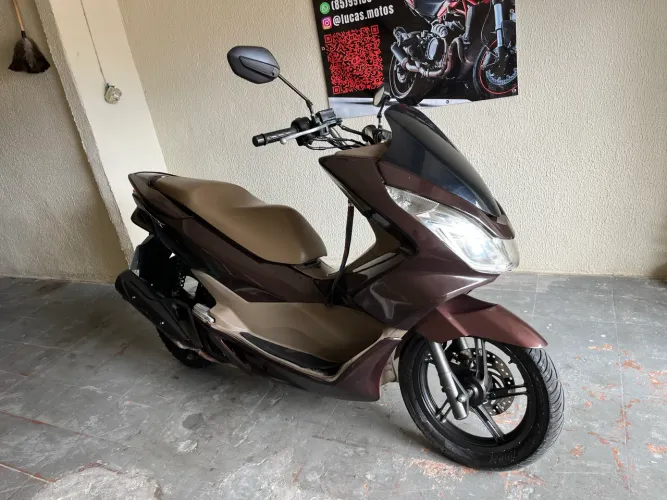 PCX 150 DLX 2017 toda em dias, 66 mil Km