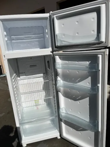 Geladeira consul 334l