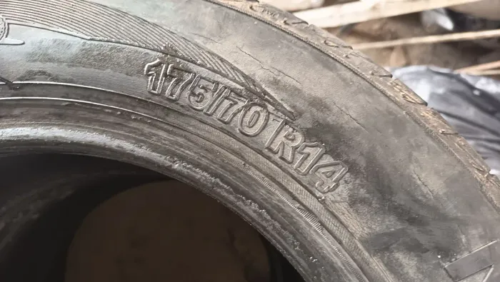 Pneu aro 14 175/70/14