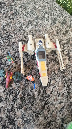 Star Wars 2 conjunto de nave com personagem 