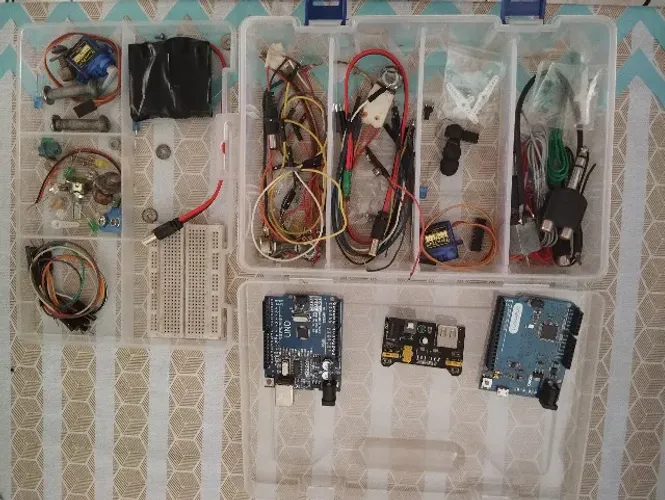 Kit de Eletrônica e Robótica