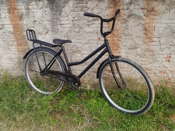 Vendo bicicleta boa pra andar 250,00