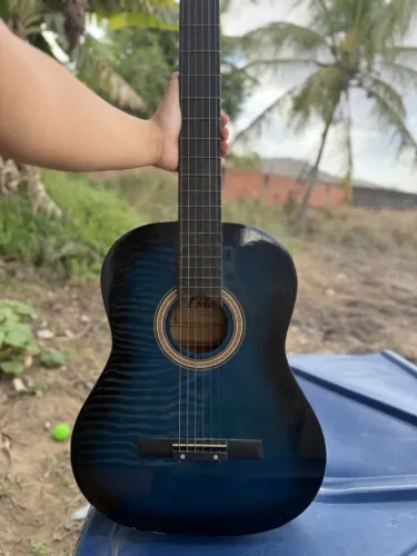 Violão Acústico Azul bem conservado- Ótimo Som e Excelente Custo-Benefício