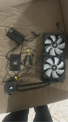 Water cooler Corsair Icue 240 mm H110 RGB