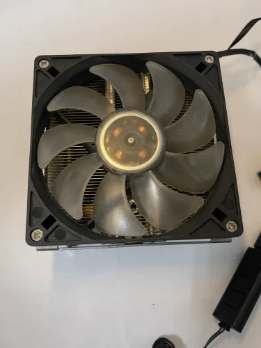 Aircooler CoolerMaster para CPU