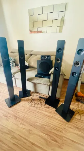 Home Theater Philips 5.1 1000W RMS Completo Som Potente