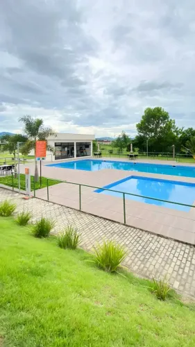 Lote para venda tem 302,04 metros quadrados em Vila Vitoria - Porto Real - RJ