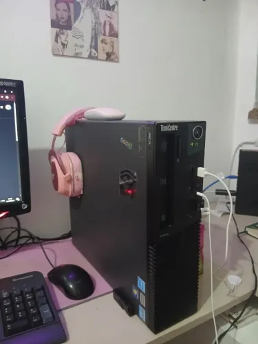Computador e tela inclusa - Perfeita condição
