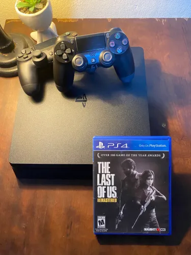 Playstation 4 Slim 1Tb