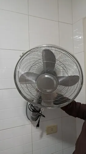 Ventilador de parede com controle remoto