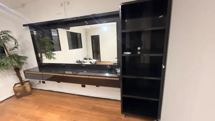 Móvel barbearia ou salao beleza