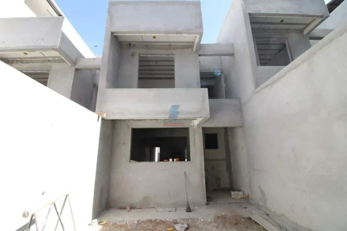 Casa Geminada à venda, 3 quartos, 1 suíte, 2 vagas, Riacho das Pedras - Contagem/MG