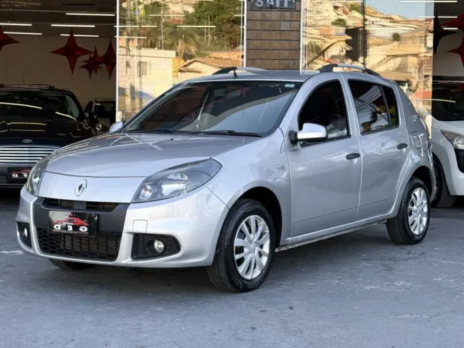 Renault Sandero Expression Hi-flex 1.6 8V 5P 2014