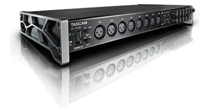 Placa de áudio Tascam US-16x08