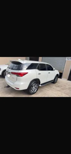 Toyota Hilux SW4 SRX 4X4 2.8 TDI 16V Dies. Aut. 2017