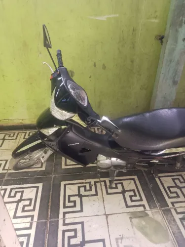 Moto muito boa só pega e anda