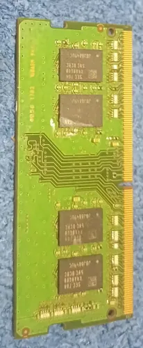MEMÓRIA RAM DDR4 8 de 2400mhz