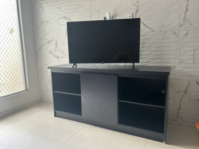 Rack para sala ou escritório em MDF